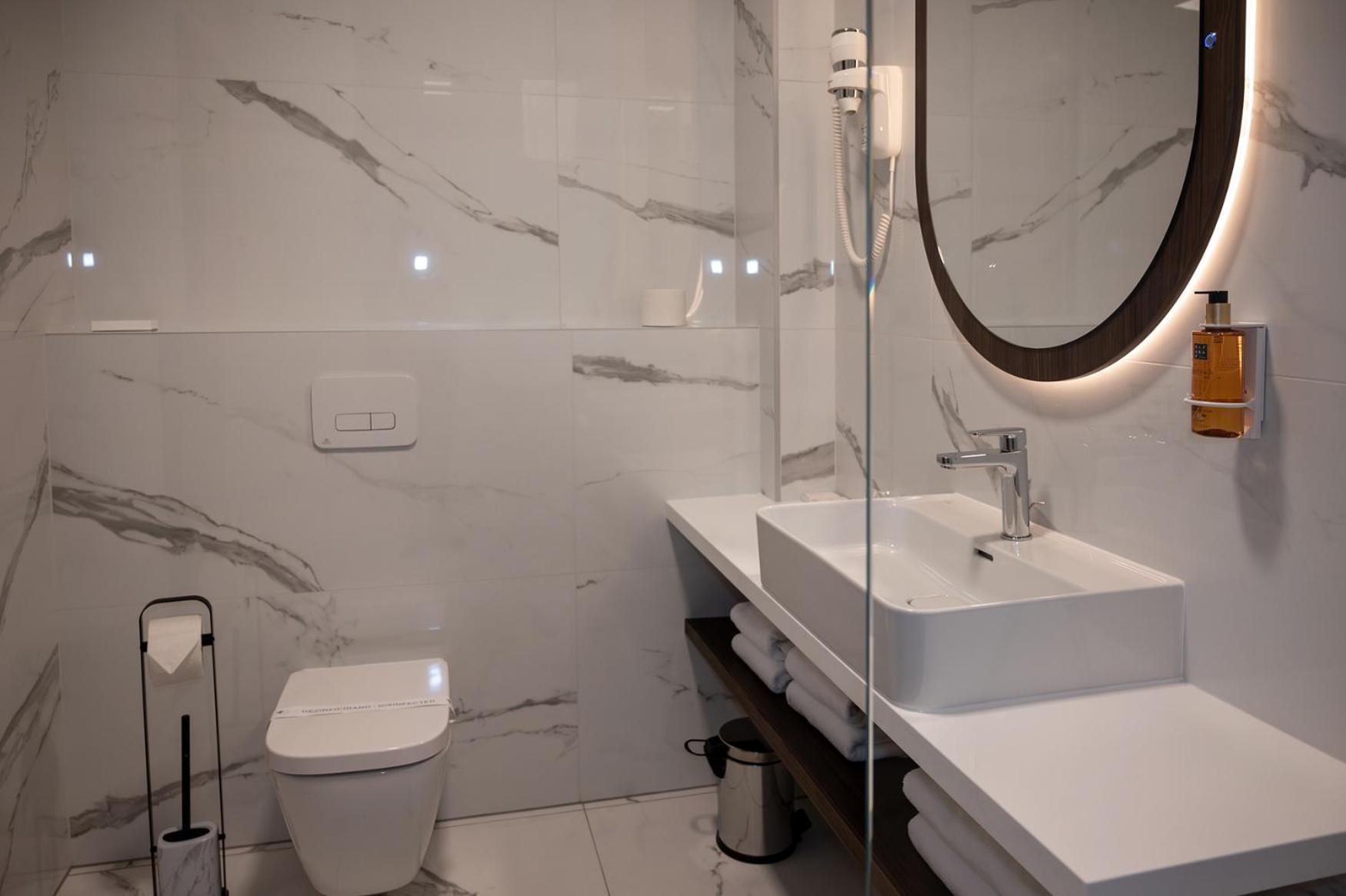 Diamond Hotel Zagreb Buitenkant foto