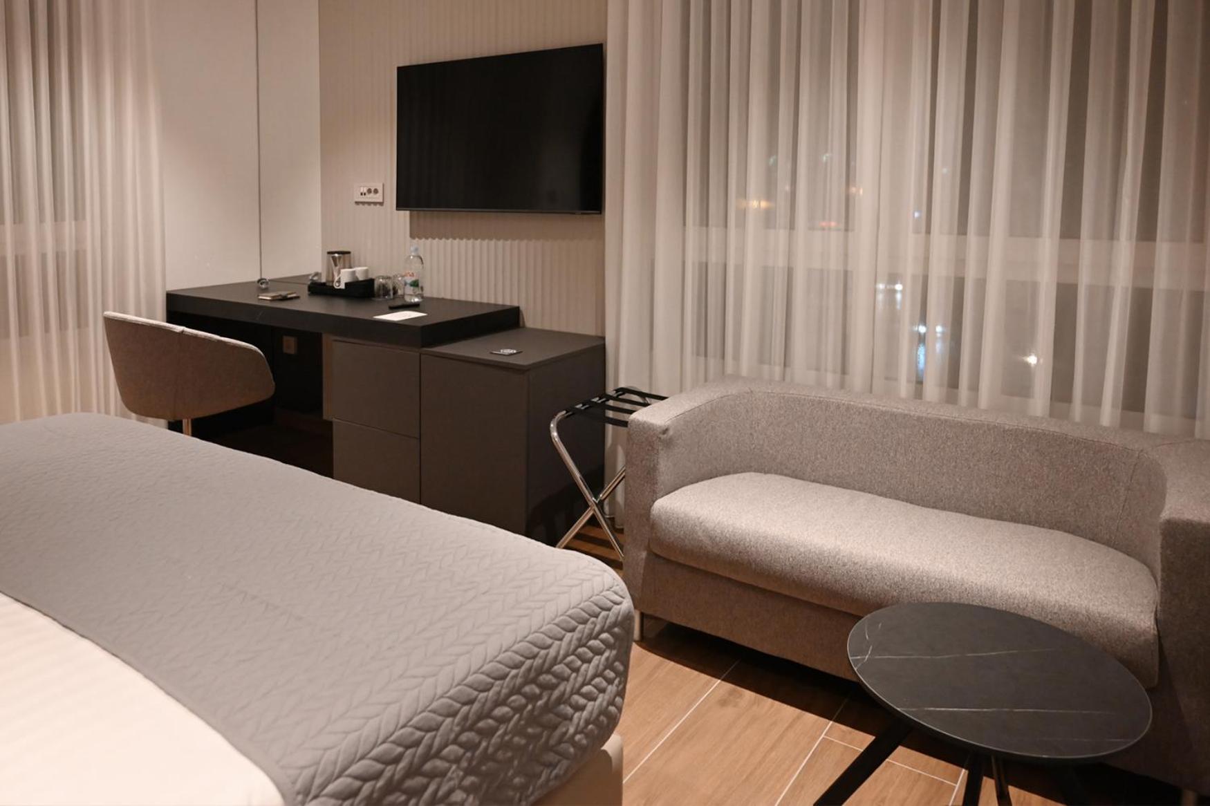 Diamond Hotel Zagreb Buitenkant foto