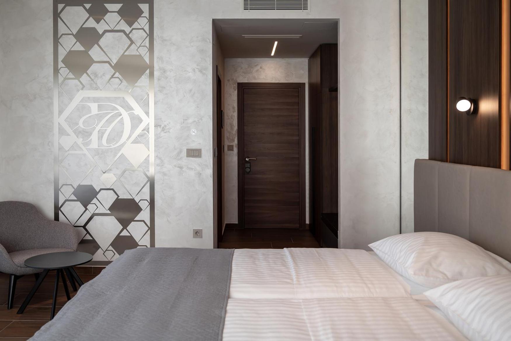 Diamond Hotel Zagreb Buitenkant foto